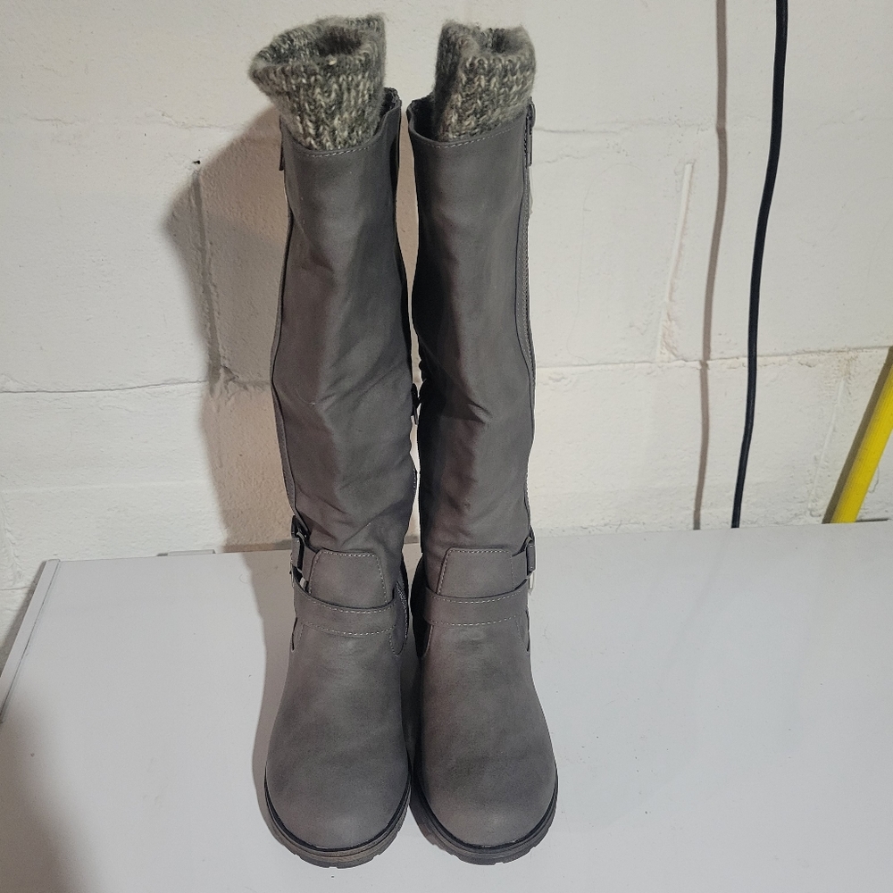Just fab Cayte sweater boots grey 8.5
